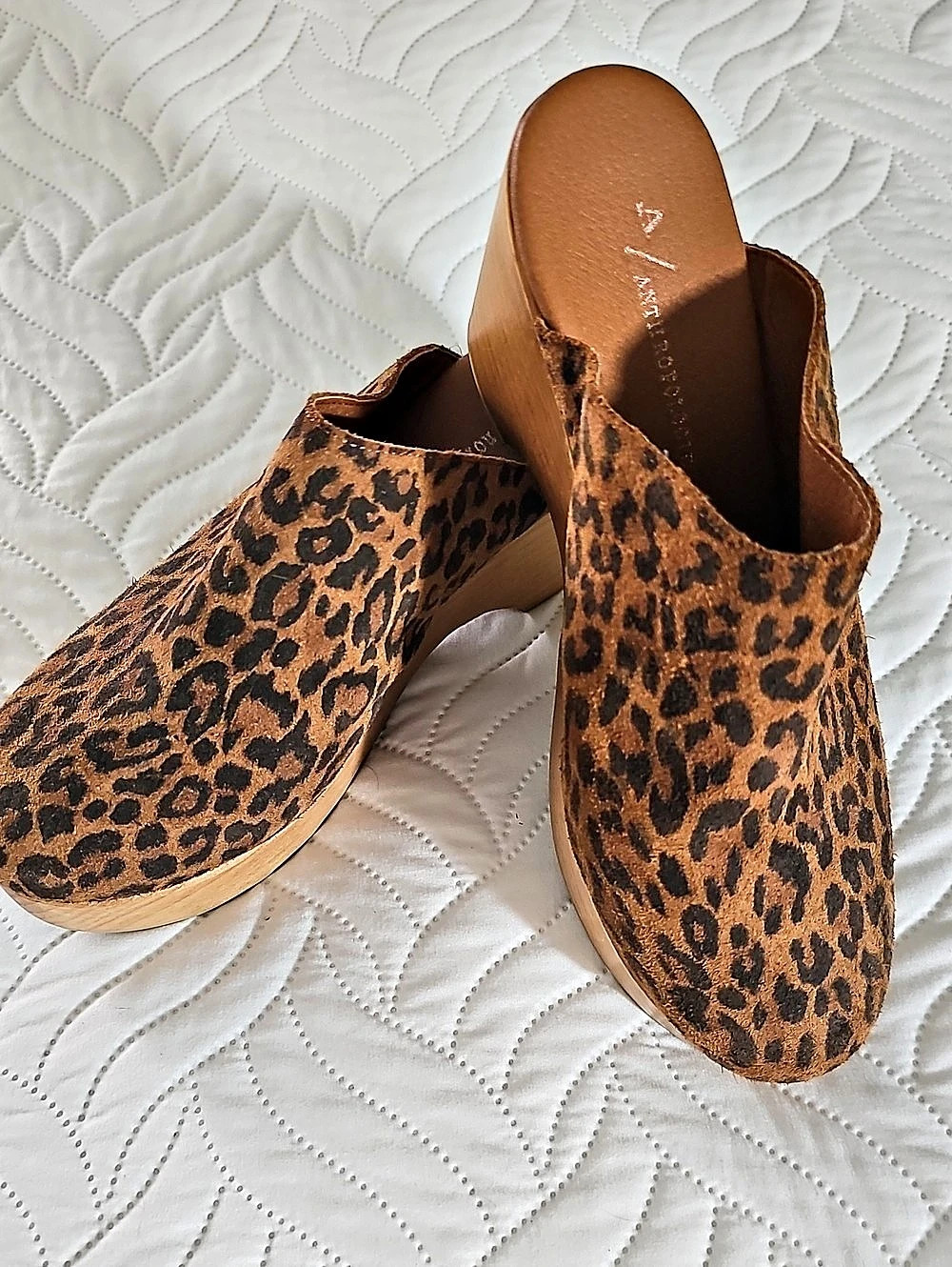 Anthropology Sz 38 EU /U.S.7.5-8 Leopard Print Platform Mules in Brown & Black